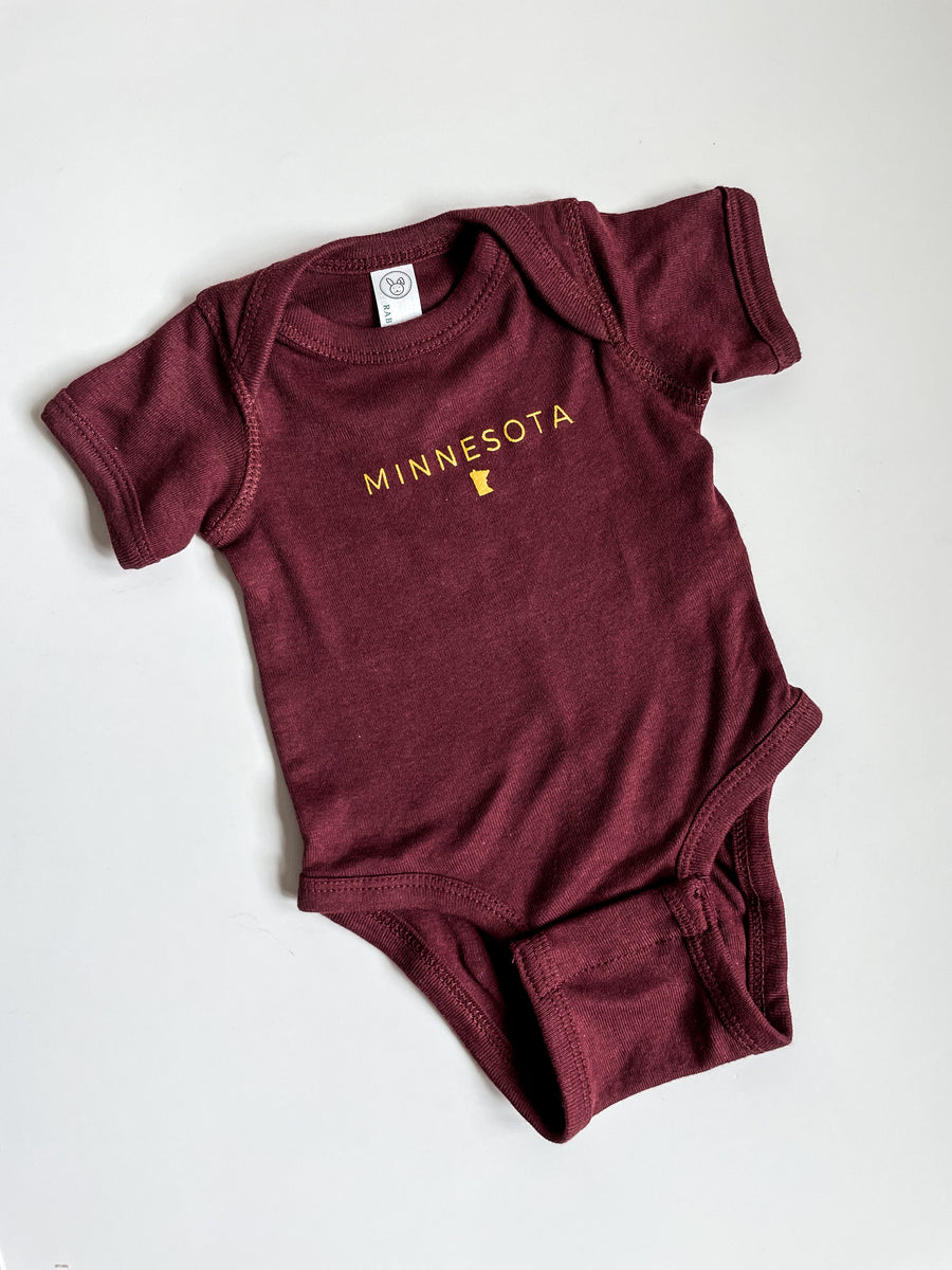 Minnesota Bodysuit Onesie - Maroon with Gold – MN Alumni Market